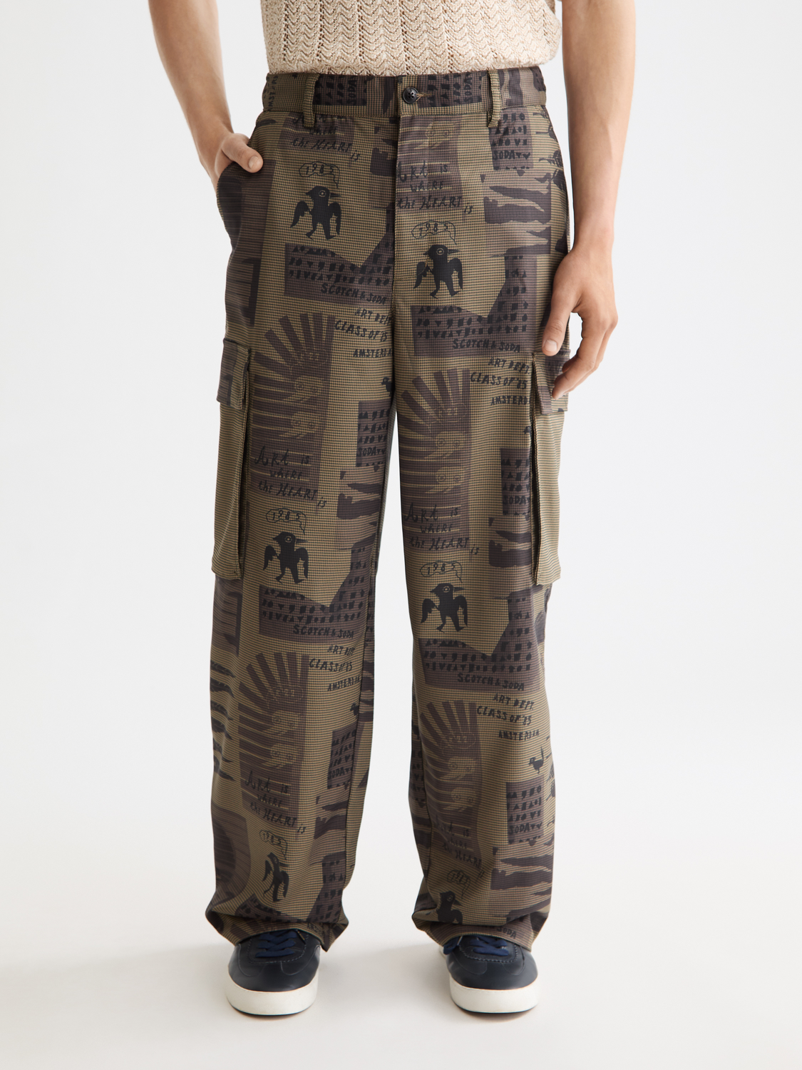 Printed cargo pants