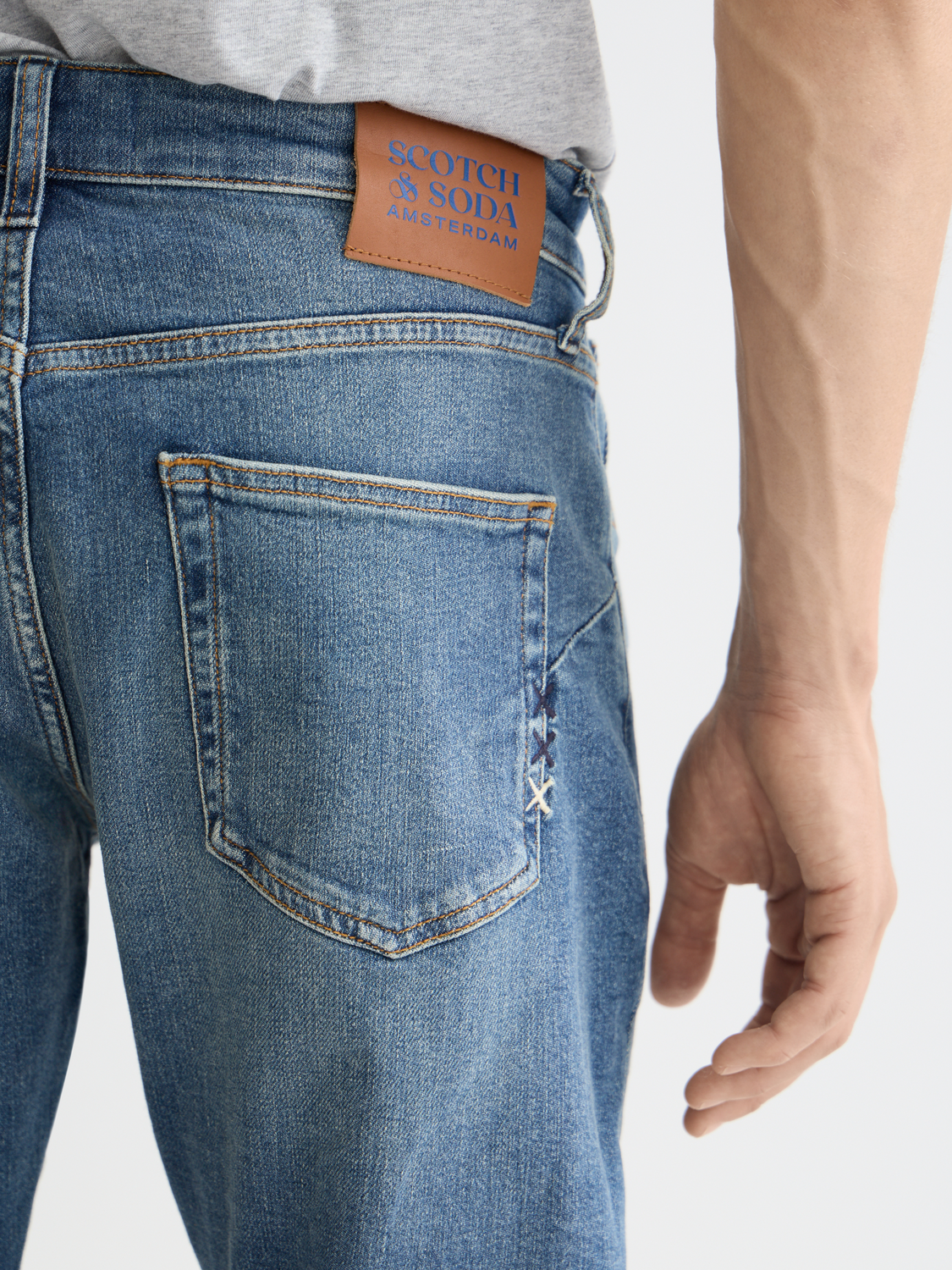 Zee straight fit jeans - Scotch & Soda AU