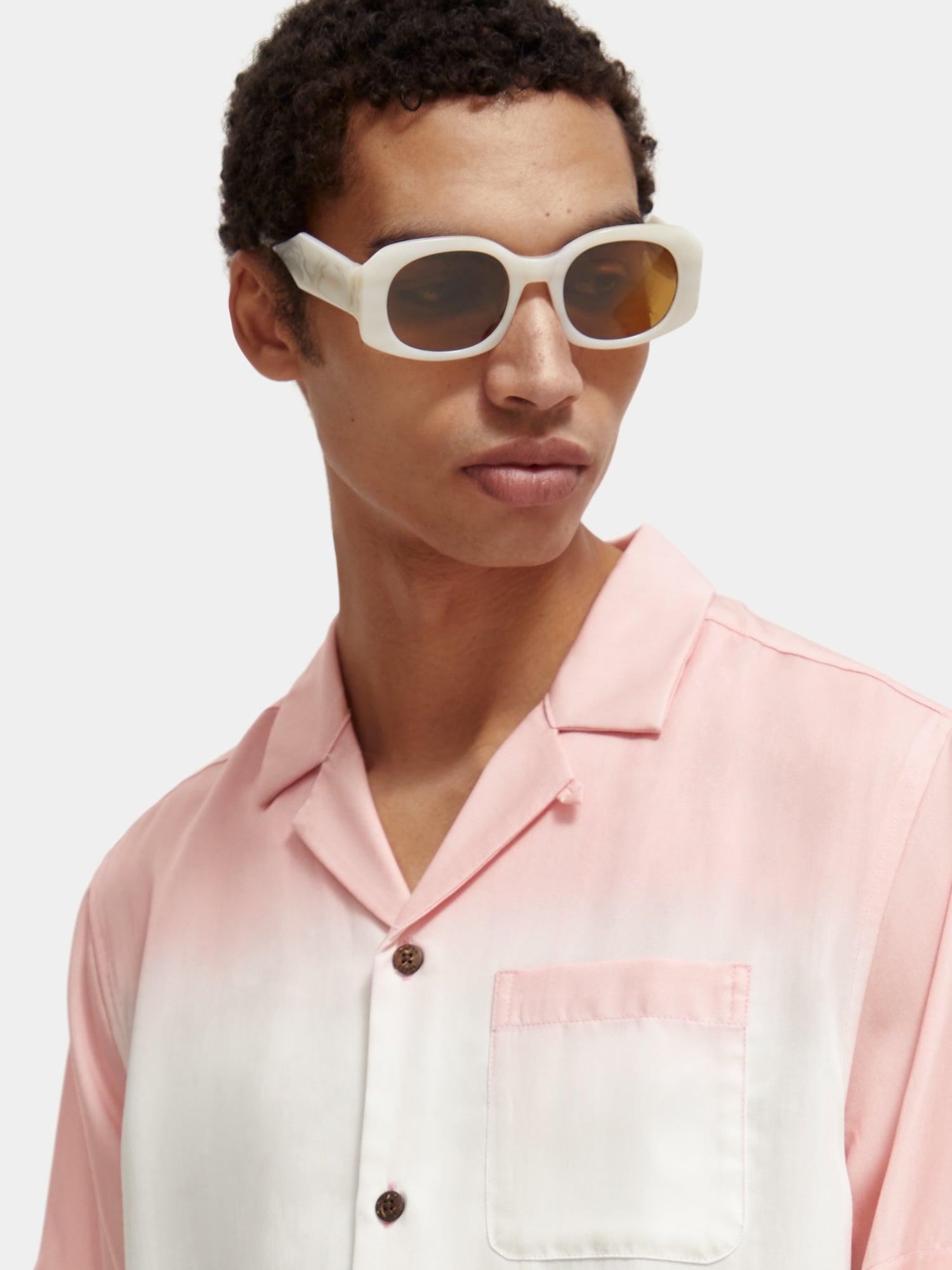 Unisex printed Born to Love camp shirt - Scotch & Soda AU