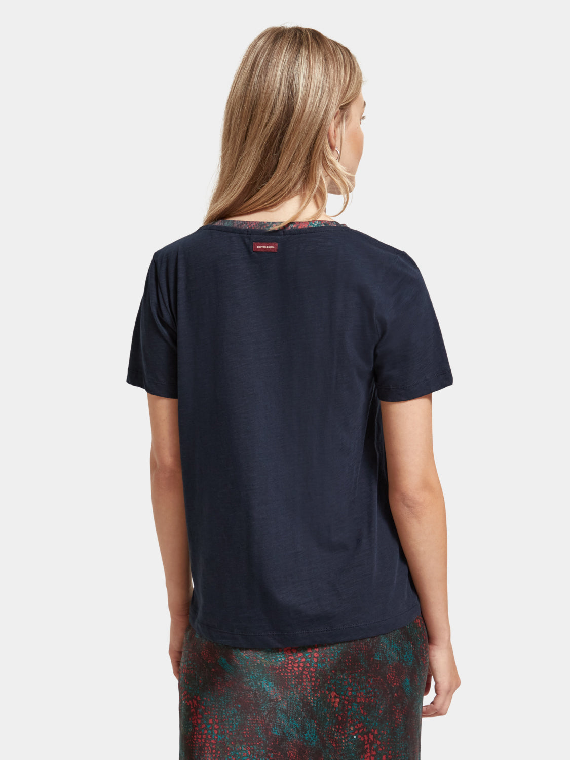 Contrast neckline v-neck t-shirt - Scotch & Soda AU