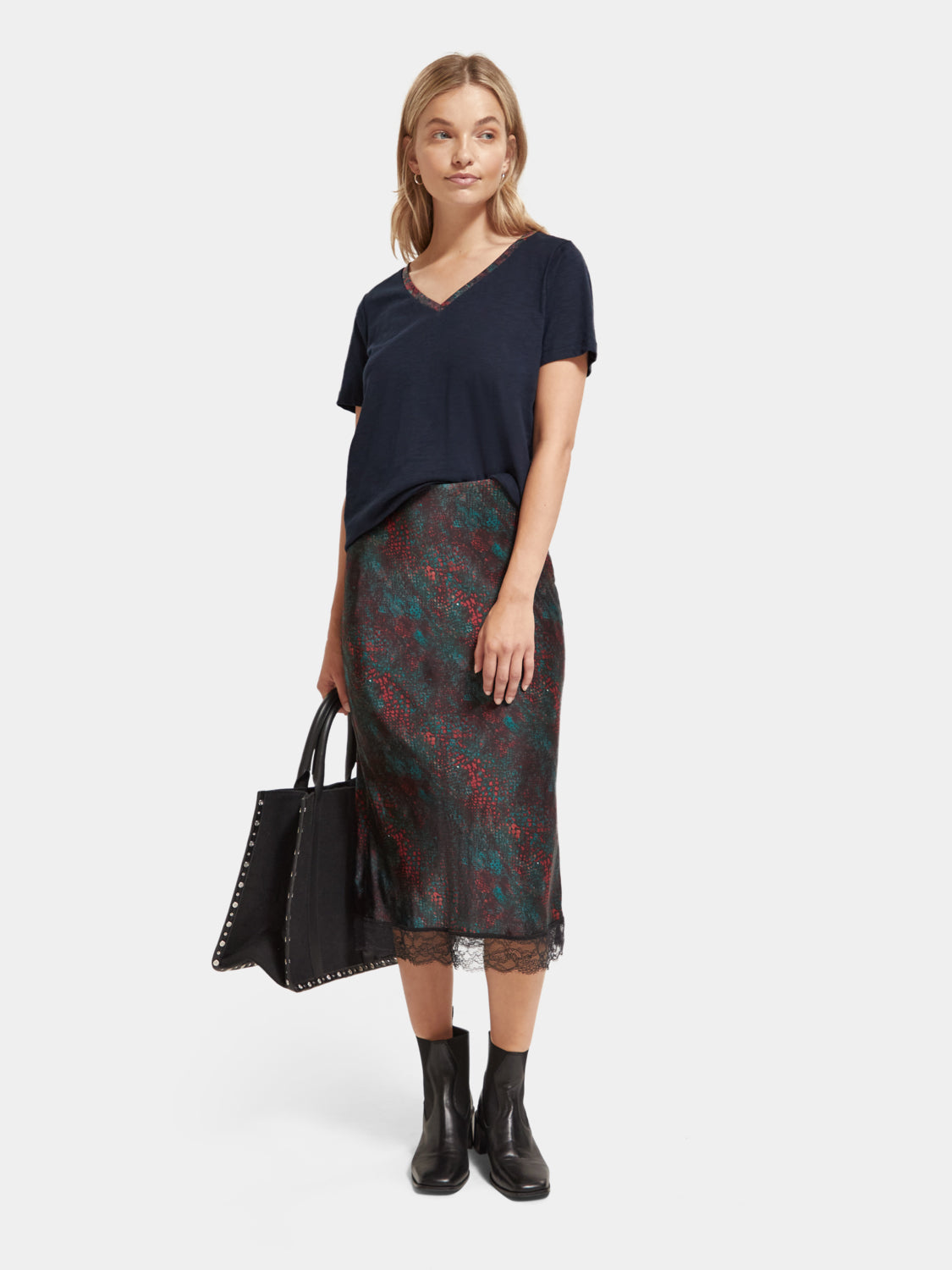 Contrast neckline v-neck t-shirt - Scotch & Soda AU