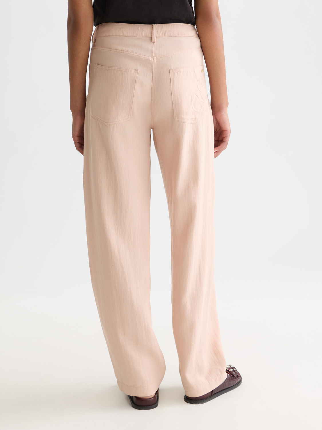 Lotus barrel leg pants