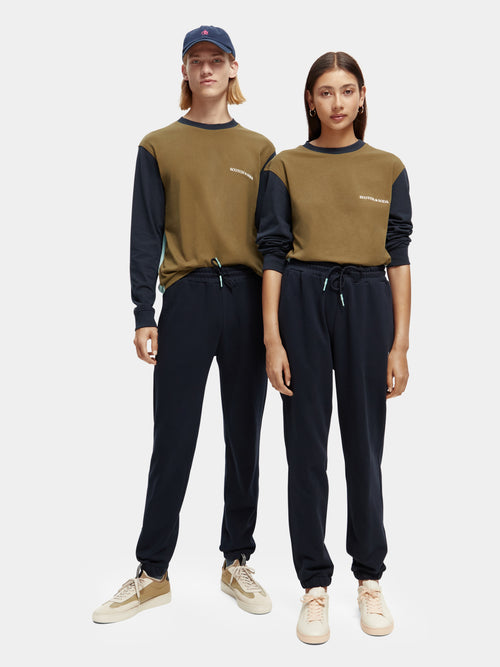 Unisex long-sleeved organic cotton T-shirt - Scotch & Soda AU