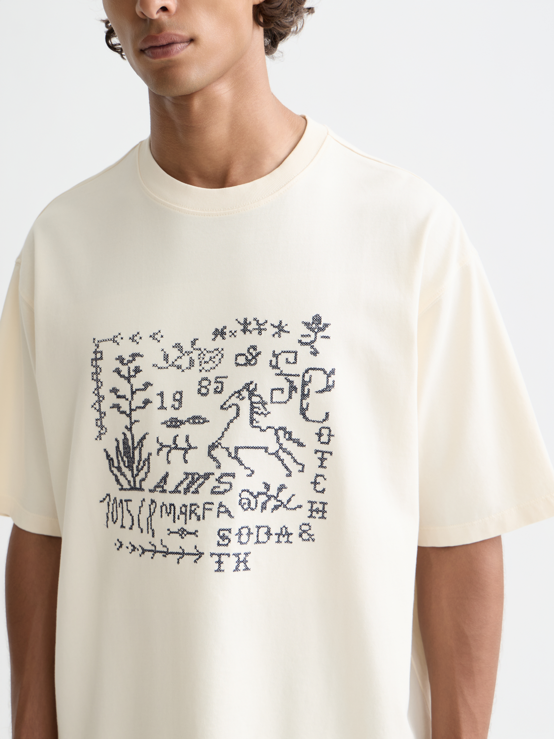 Cross-stitched artwork t-shirt - Scotch & Soda AU