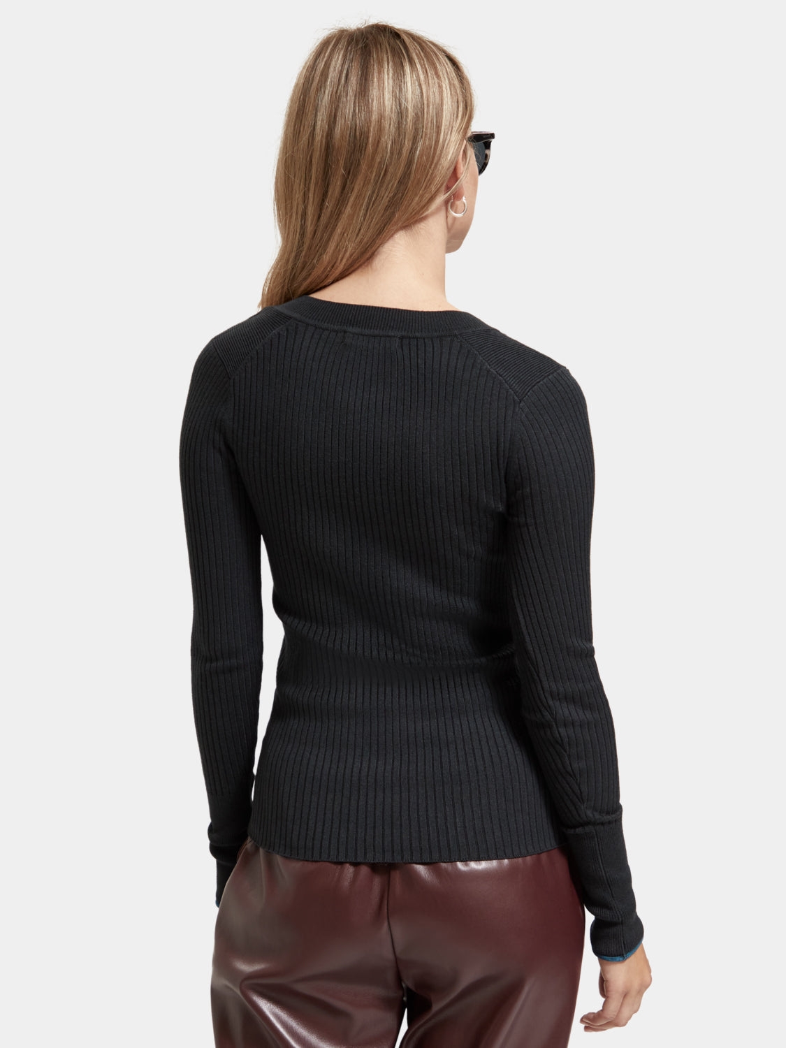 Skinny rib v-neck sweater - Scotch & Soda AU