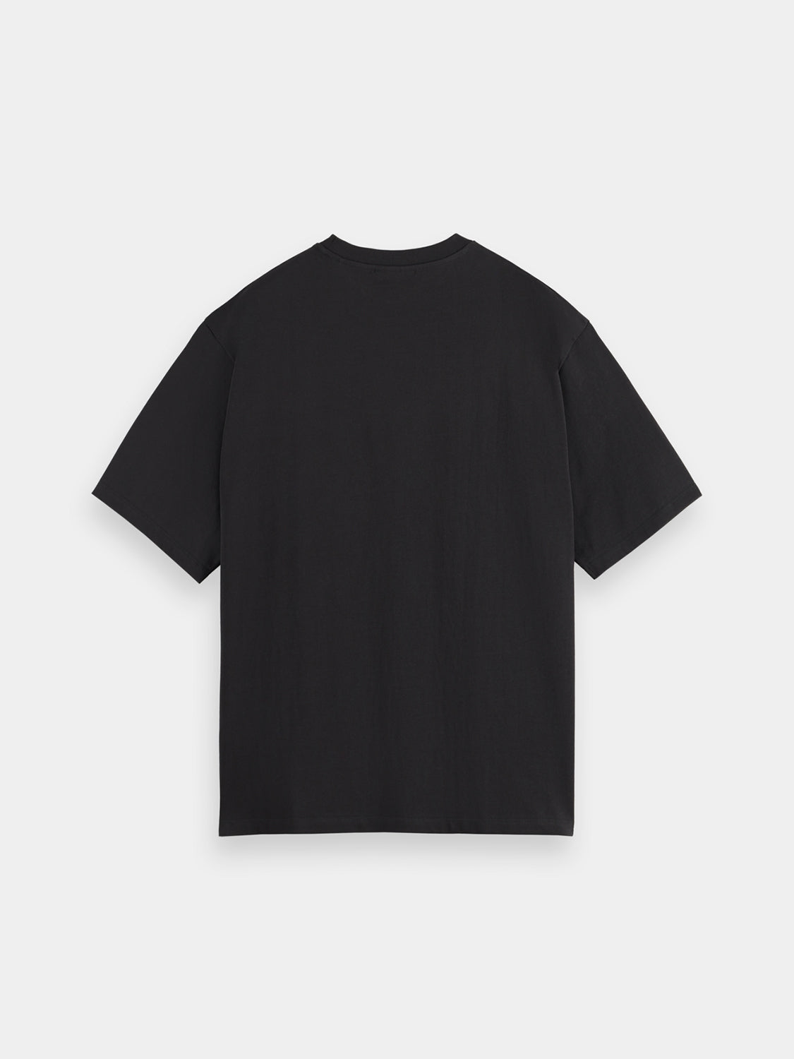 Chest pocket t-shirt