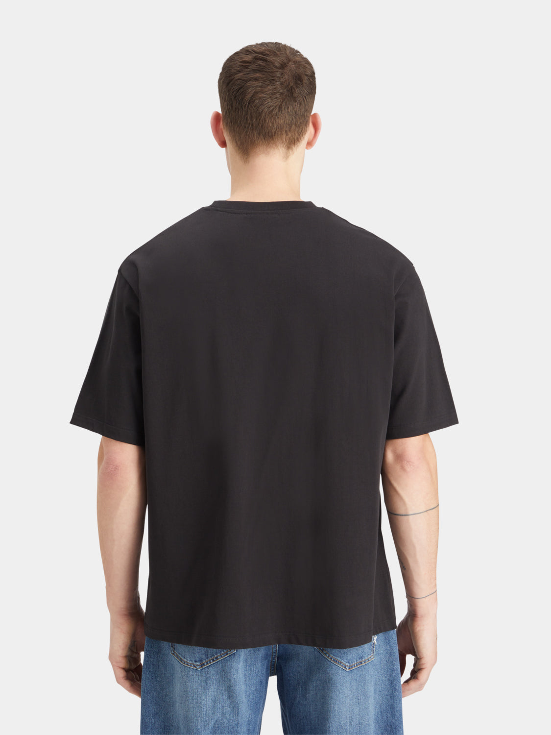 Chest pocket t-shirt