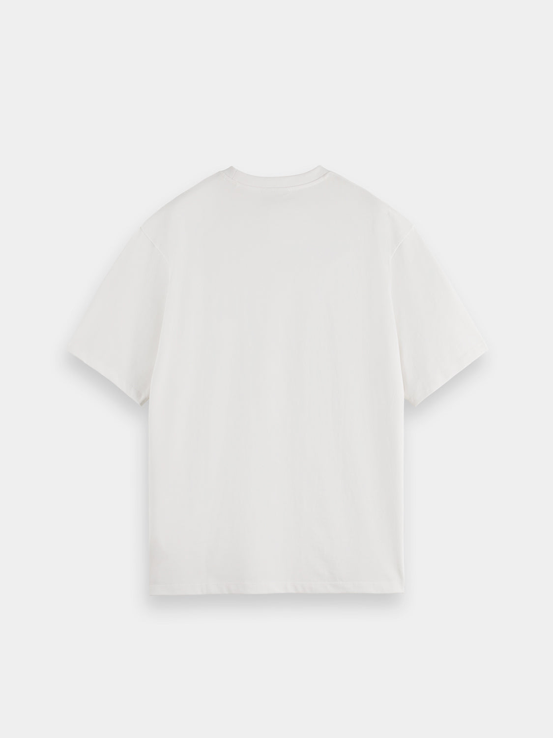 Chest pocket t-shirt