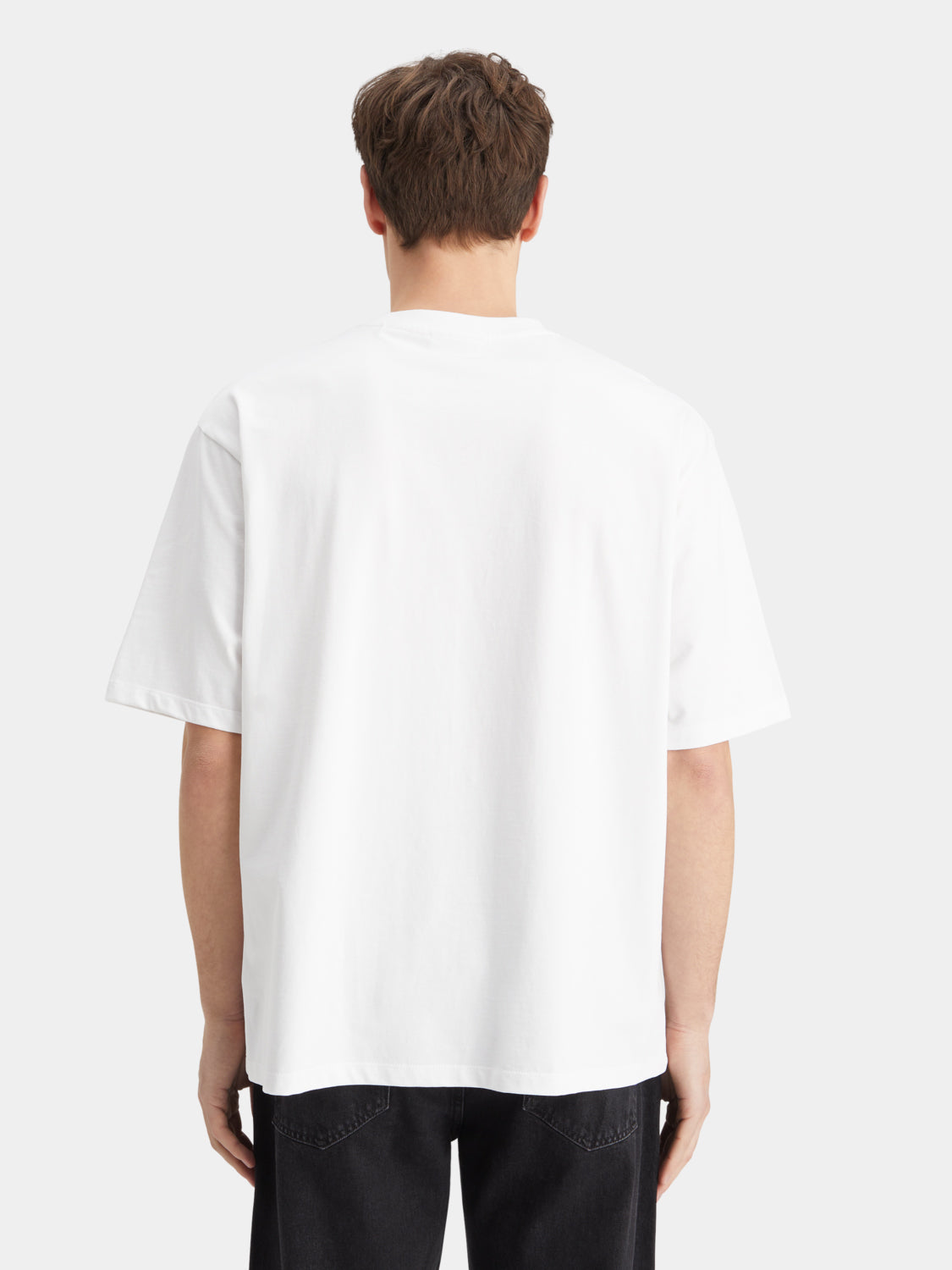 Chest pocket t-shirt