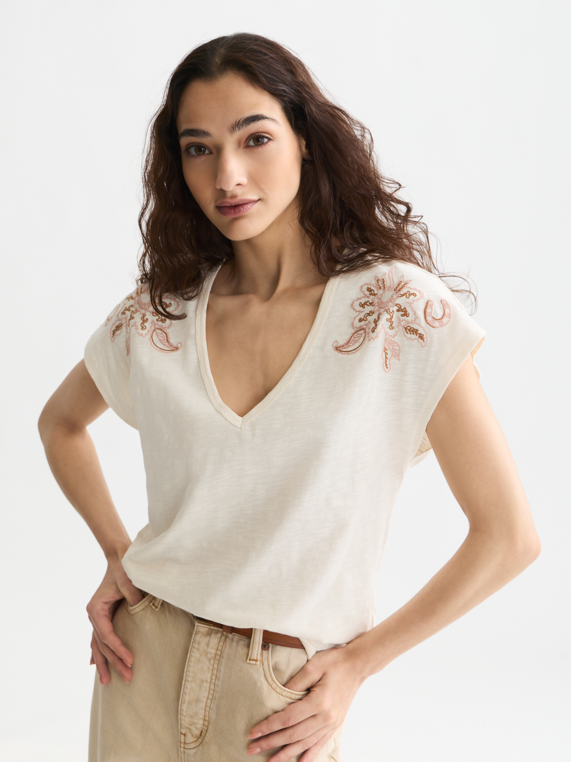 Embroidered v-neck t-shirt - Scotch & Soda AU