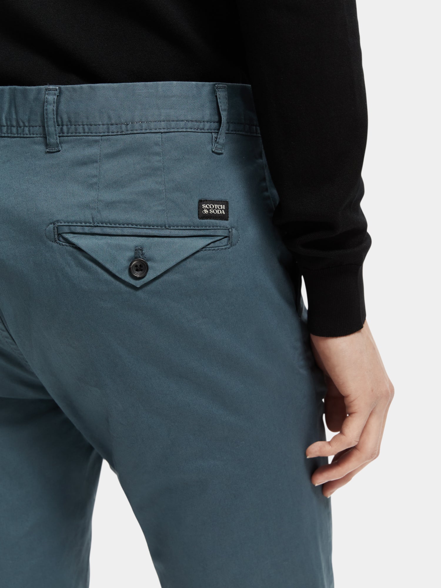 Stuart regular slim fit chinos - Scotch & Soda AU